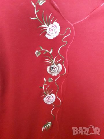 Дамска блуза с бродирани апликации, снимка 2 - Блузи с дълъг ръкав и пуловери - 24480661