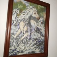 Ушит гоблен - Бягащи коне, снимка 2 - Гоблени - 20627664