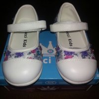 Нови обувки N 25, снимка 1 - Детски сандали и чехли - 20789772