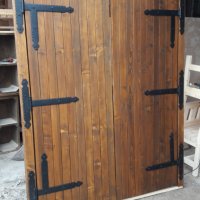 Дървени огради и портални врати по поръчка