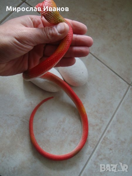 " Червена змия "  - реалистична силиконова змия, снимка 1