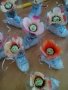 Гипсови обувки декорирани с цветя - подаръци за гости , снимка 1 - Изкуствени цветя - 25887971