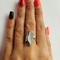 Ръчен сребърен  пръстен с бял седеф  , снимка 1 - Пръстени - 22883900