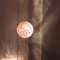 Светещ гирлянд/ лампички от 8 стъклени ЛЕД фигурални топки., снимка 1 - Лед осветление - 23394869