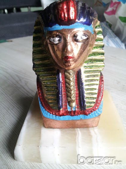 масивна бронзова статуетка с мраморна основа, снимка 1