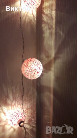 Светещ гирлянд/ лампички от 8 стъклени ЛЕД фигурални топки.