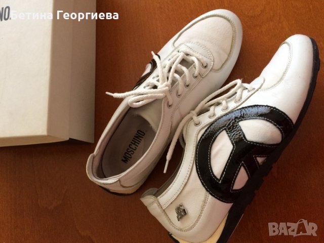 Обувки Moschino