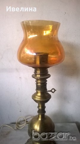 стара нощна лампа от месинг, снимка 3 - Настолни лампи - 17990041