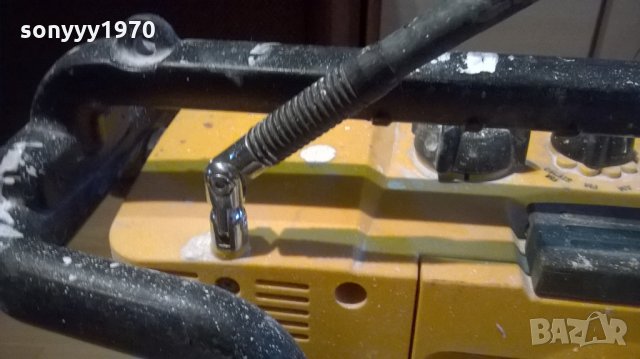 dewalt-made in germany-строително радио-внос англия, снимка 14 - Ресийвъри, усилватели, смесителни пултове - 23429379
