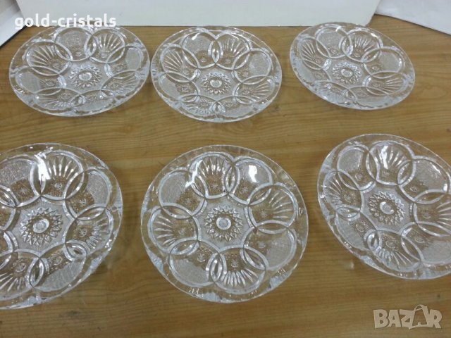 кристални чинии