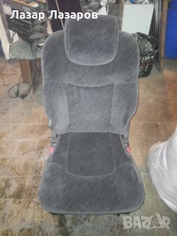 Продавам задна седалка за Рено Еспаис 3