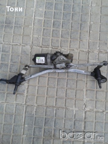 Мехънизъм за предни чистачки за Рено