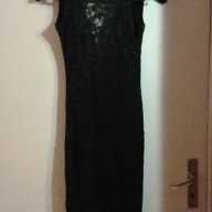 Официална дантелена рокля с гол гръб, снимка 1 - Рокли - 10883090