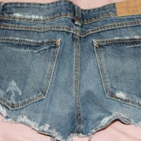 Къси дънкови панталони, снимка 2 - Къси панталони и бермуди - 25217360
