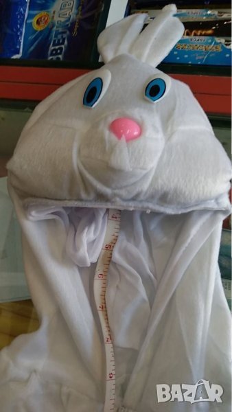 Костюм на бял заек,плюшен, снимка 1