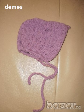 Плетена бебешка шапка в лилаво, нова , снимка 2 - Шапки, шалове и ръкавици - 8672901