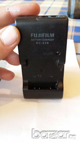 Зарядно за фотоапарат Fujifilm, снимка 1
