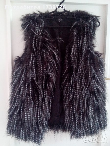 Стилен и качествен пухкав елек с дълъг косъм. , снимка 1