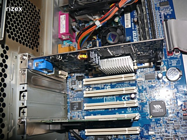 Fujitsu-Siemens Перфектен компютър, снимка 6 - Работни компютри - 23479577