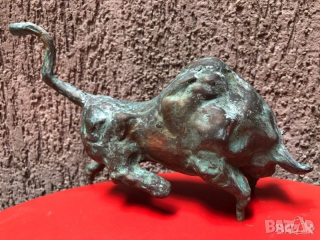 Пластика бик/бронз