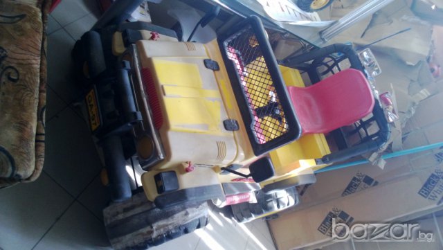 grande caucho-голям детски джип, снимка 4 - Коли, камиони, мотори, писти - 7642510