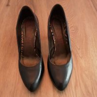 Обувки на ток-естествена кожа, снимка 1 - Дамски обувки на ток - 22708695