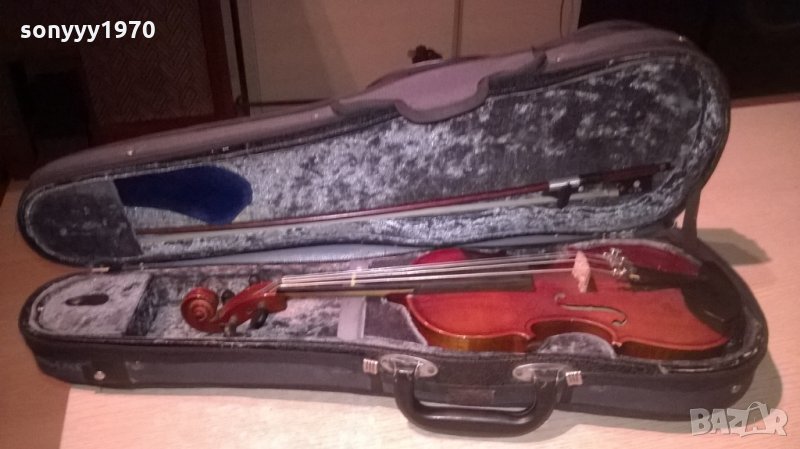 цигулка с лък и куфар-внос франция, снимка 1