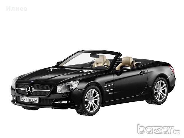 B66960107,умален модел die-cast Mercedes-Benz SL R231,1:18, снимка 1