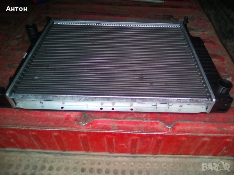 Нов Радиятор BMW E 30. Големия радиатор, снимка 1