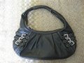 Чисто нова италианска, черна чанта от естествена кожа, снимка 1 - Чанти - 21986390