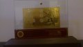 2 лева златни банкноти в стъклена поставка+сертификат, снимка 3