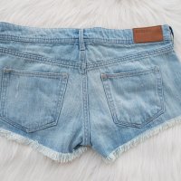 Къси дънкови панталони - размер М , снимка 4 - Къси панталони и бермуди - 25377389