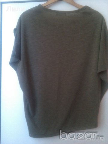 модерна тениска с капси, снимка 3 - Тениски - 17347700