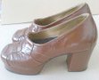 Лачени дамски обувки, снимка 1 - Дамски ежедневни обувки - 17314899