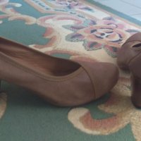 Обувки, снимка 2 - Дамски обувки на ток - 25116179