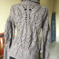 Пуловер, снимка 1 - Блузи с дълъг ръкав и пуловери - 22588644
