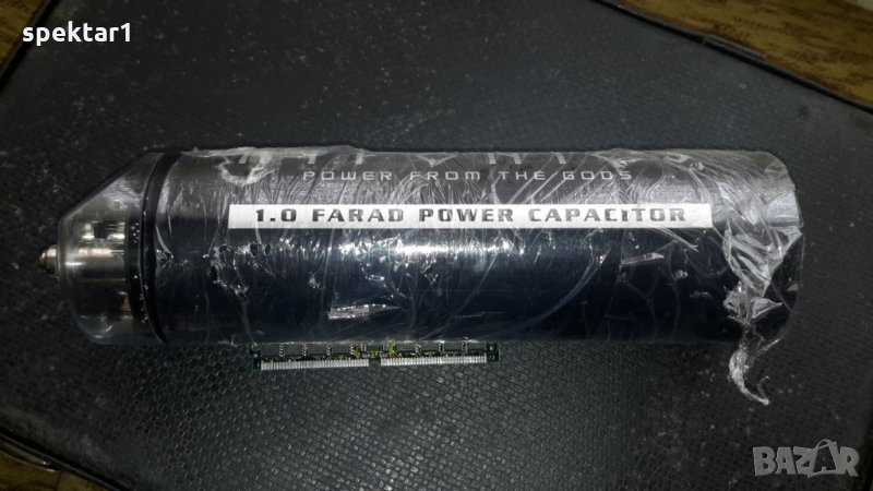 кондензатор 1 фарад за автомобилни усилватели, снимка 1