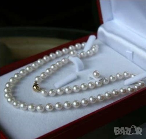 Перлен комплект - огърлица и обеци