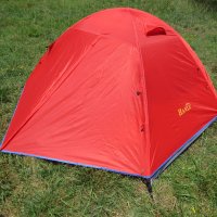 Продавам двуместна двуслойна палатка с два входа и две входни пространства модел HL5524., снимка 1 - Палатки - 21871419