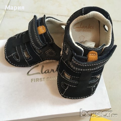 Обувки за прохождане Clarks, снимка 1 - Детски сандали и чехли - 18225951