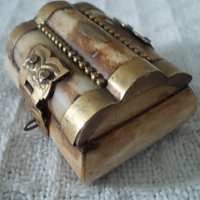 Стара кутийка Кост №1, снимка 2 - Антикварни и старинни предмети - 23166242