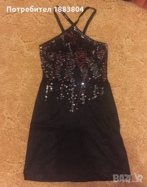 Сатенена рокля с пайети, снимка 1