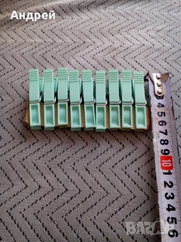 Стари пластмасови щипки, снимка 2 - Антикварни и старинни предмети - 23809869