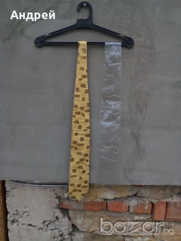 Стара вратовръзка, снимка 1 - Антикварни и старинни предмети - 18532233