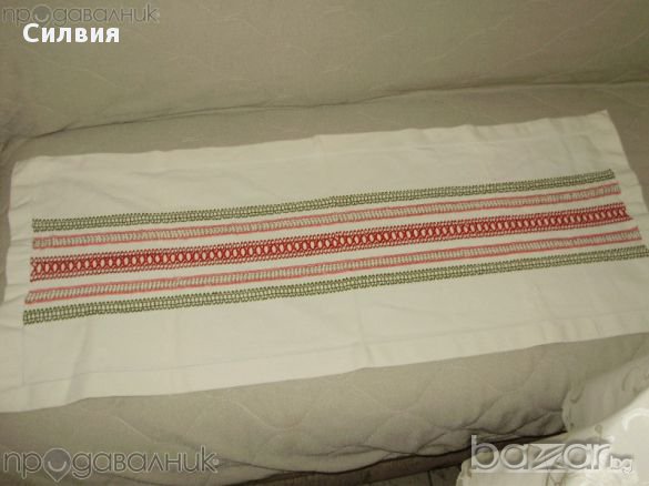 Каре българска бродерия 