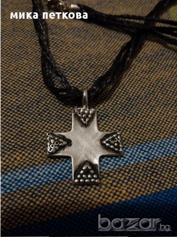 сребърно кръстче