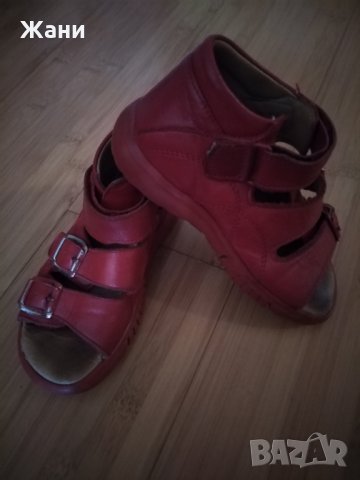Червени сандалки 26 номер, снимка 1