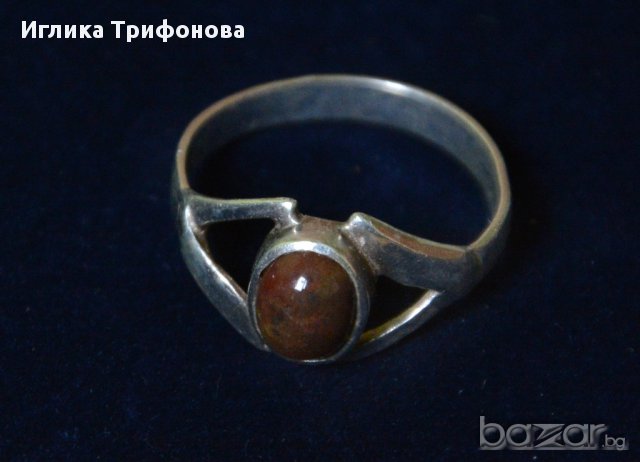 Сребърен пръстен с ахат