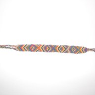 Ръчно плетена гривна с мексикански мотиви, снимка 3 - Гривни - 9068853