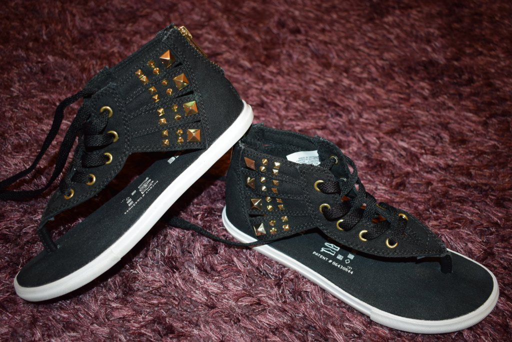 Converse gladiator thong sandals deals